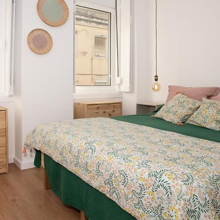Charming 1 Bedroom Apartment W/ Terrace Near Belem Lisbon Luaran gambar