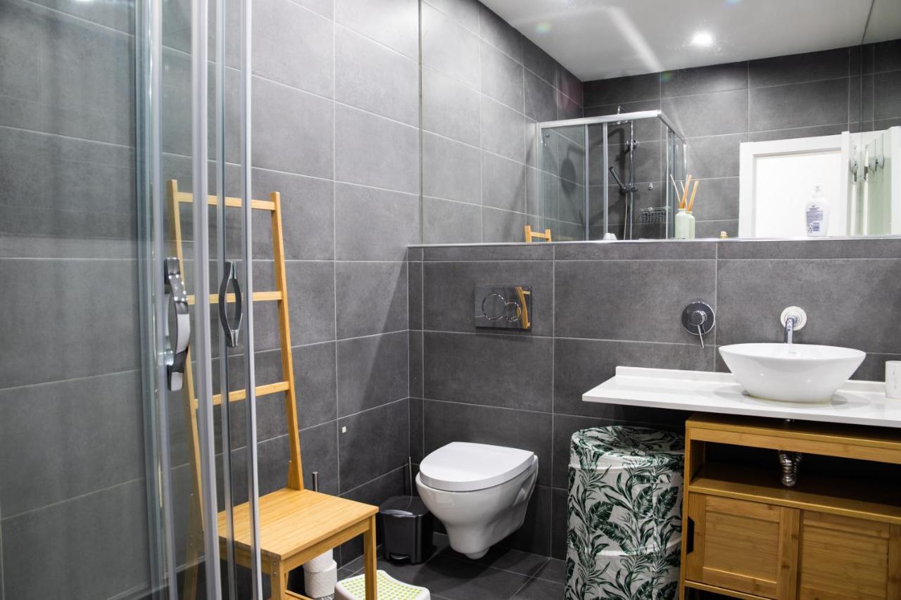 Charming 1 Bedroom Apartment W/ Terrace Near Belem Lisbon Luaran gambar
